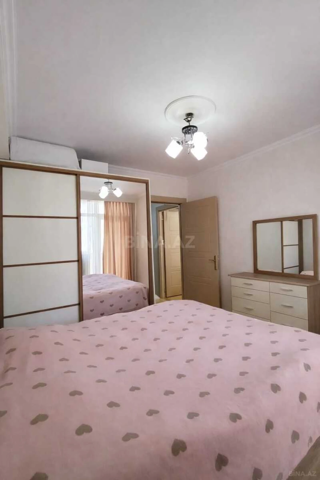Satılır 2 otaqlı mənzil 45 m²