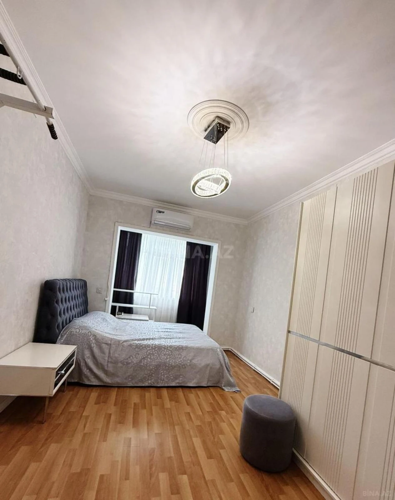 Satılır 3 otaqlı mənzil 90 m²