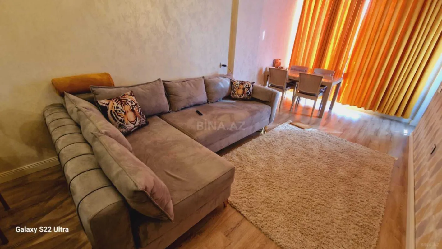 Kirayə verilir 2 otaqlı mənzil 60 m²