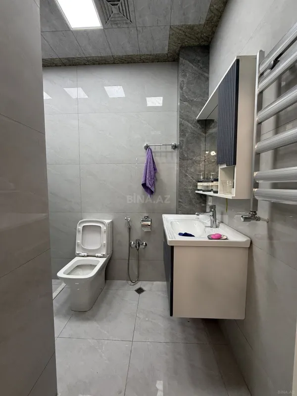 Kirayə verilir 2 otaqlı mənzil 70 m²