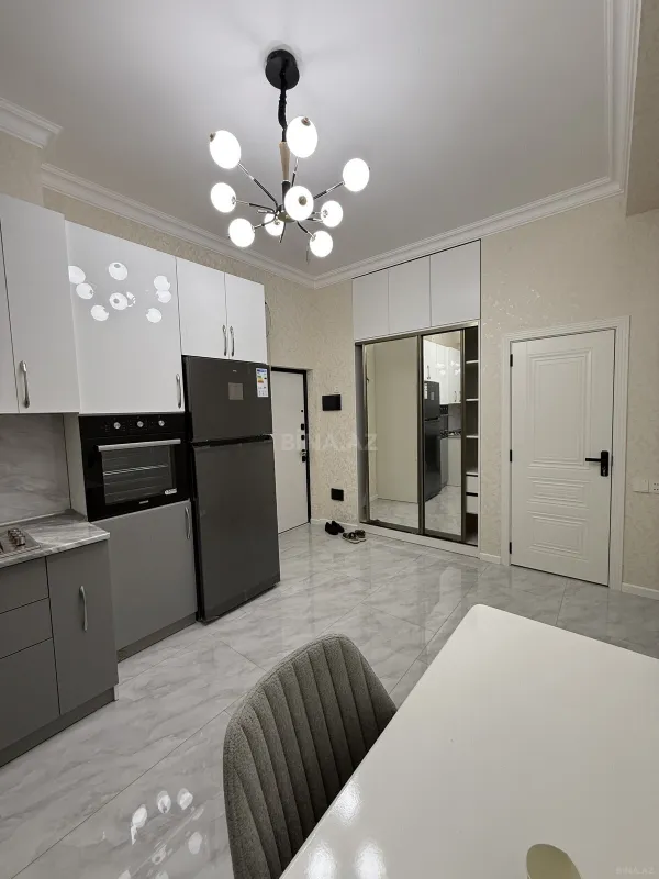 Kirayə verilir 2 otaqlı mənzil 70 m²