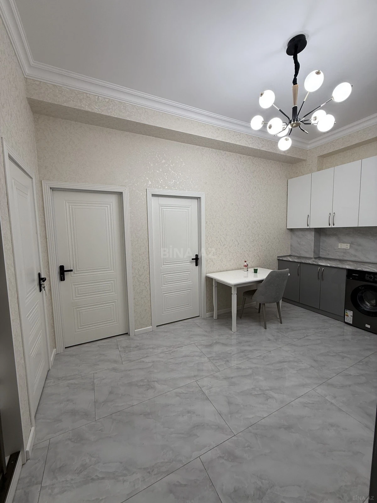 Kirayə verilir 2 otaqlı mənzil 70 m²