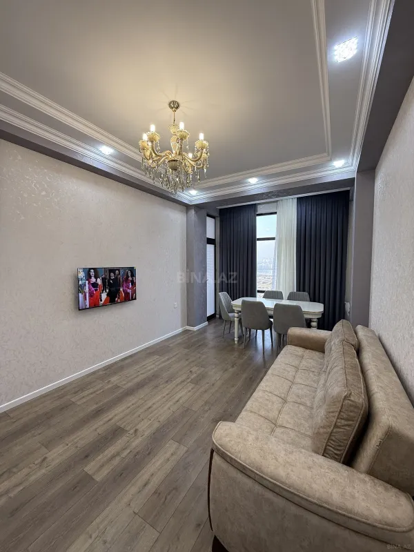 Kirayə verilir 2 otaqlı mənzil 70 m²