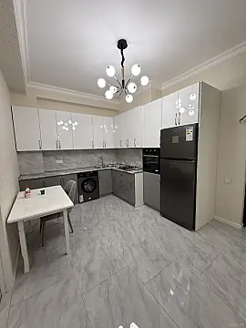 Kirayə verilir 2 otaqlı mənzil 70 m²