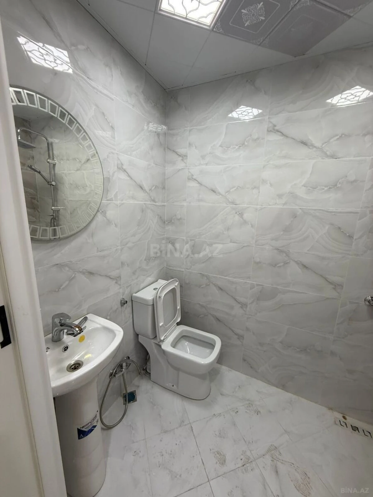Satılır 2 otaqlı mənzil 65.4 m²