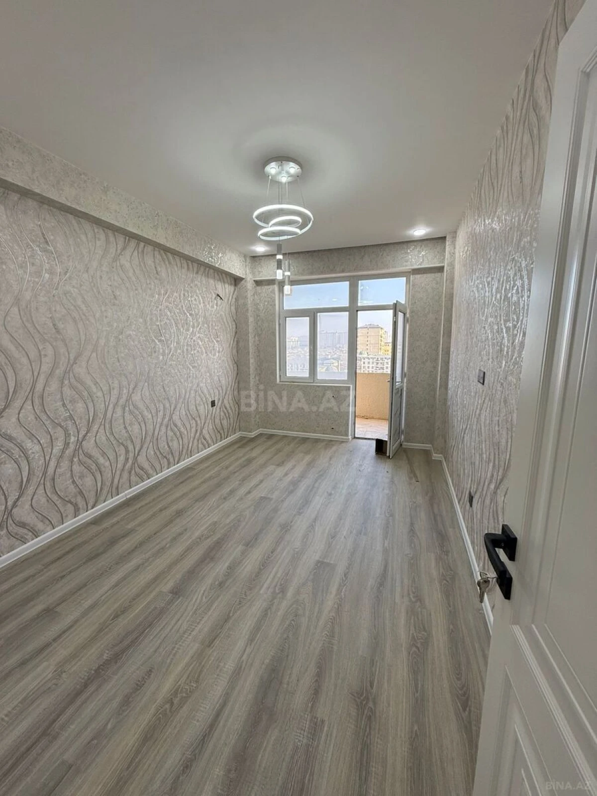 Satılır 2 otaqlı mənzil 65.4 m²