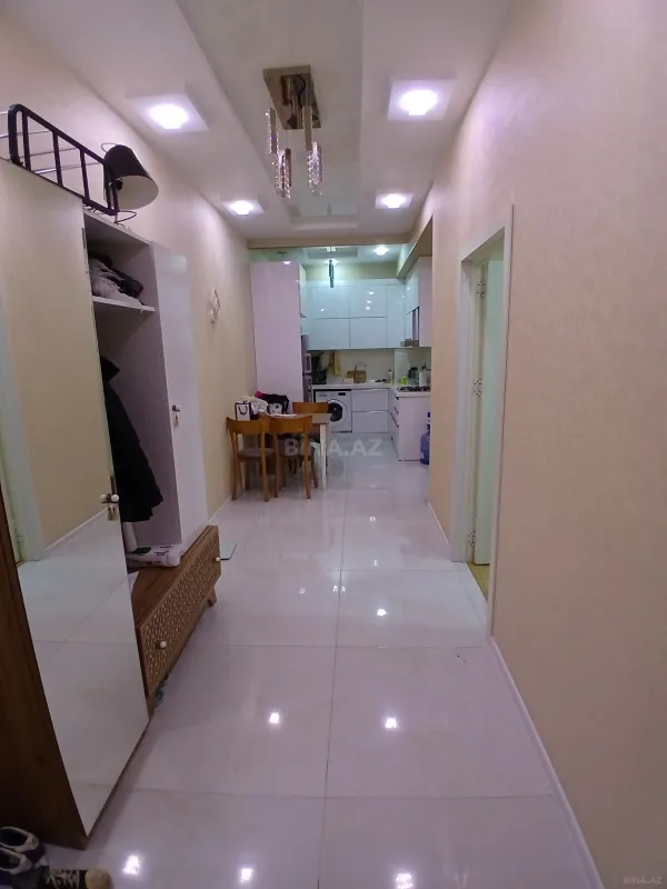 Kirayə verilir 2 otaqlı mənzil 75 m²