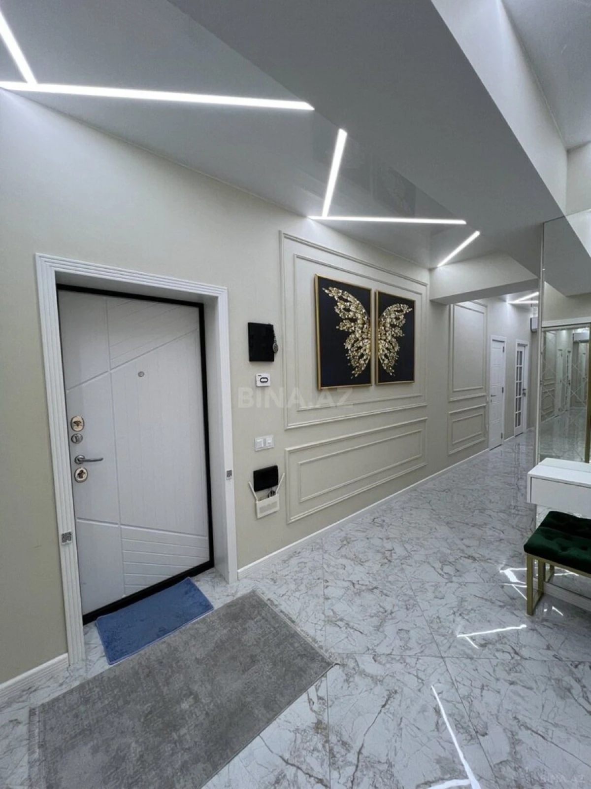 Kirayə verilir 2 otaqlı mənzil 100 m²