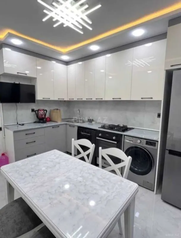 Satılır 3 otaqlı mənzil 85 m²