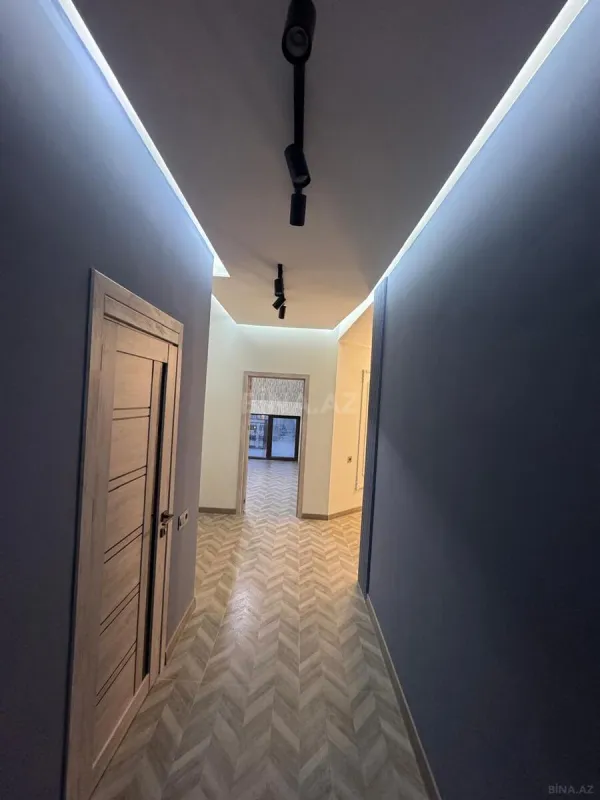 Satılır 2 otaqlı mənzil 106 m²