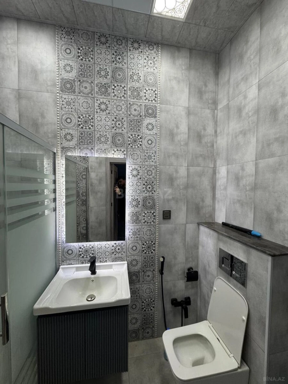 Satılır 2 otaqlı mənzil 106 m²