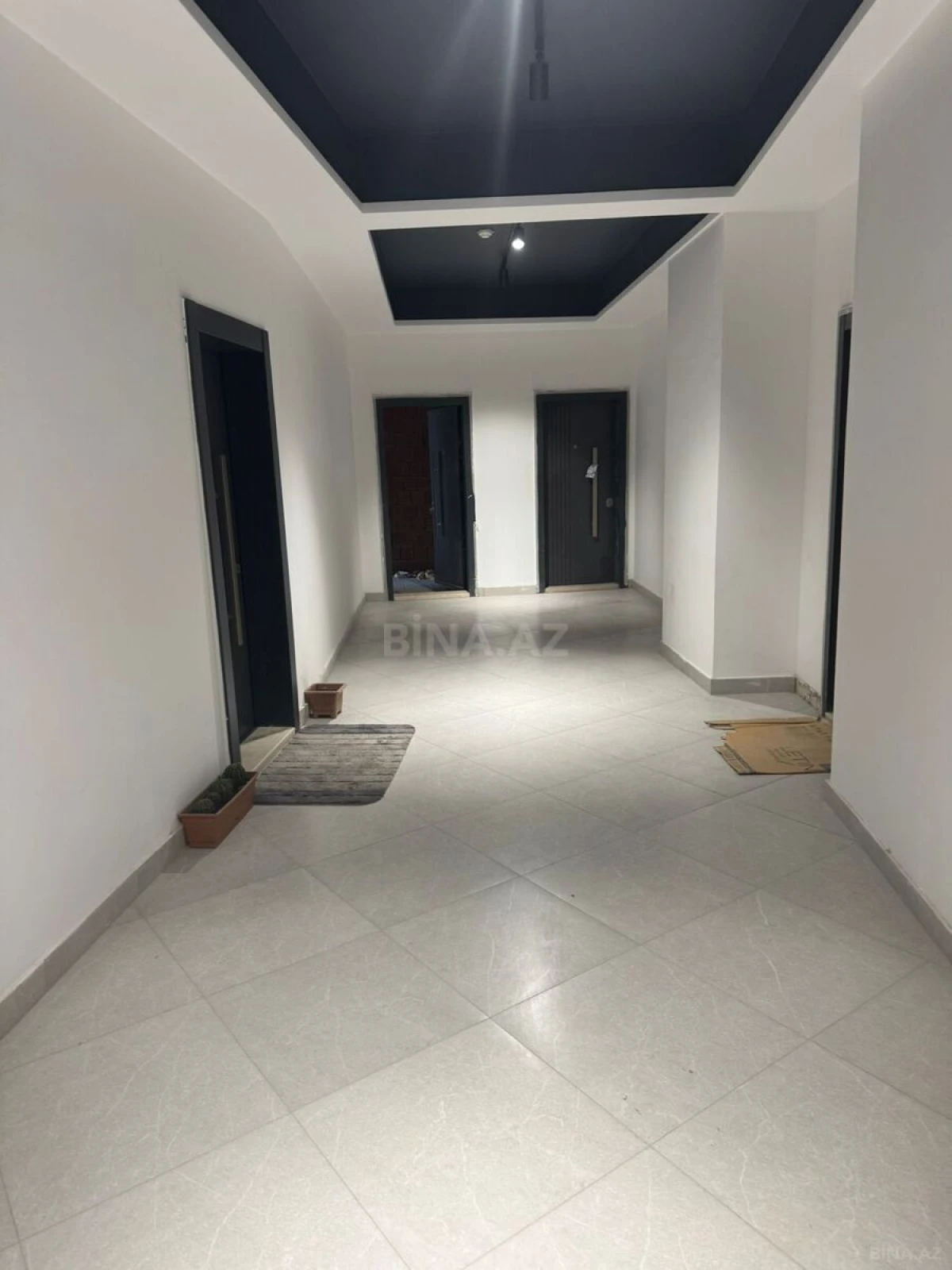 Satılır 3 otaqlı mənzil 113 m²