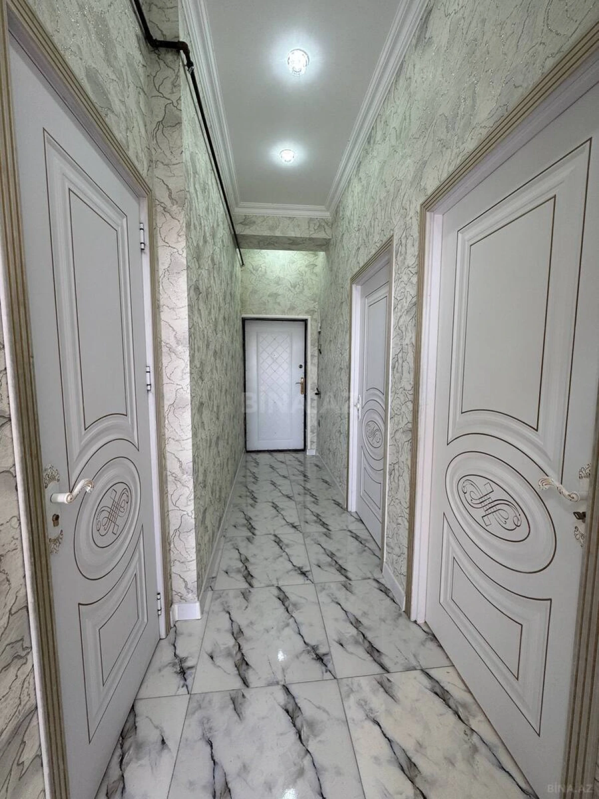 Satılır 2 otaqlı mənzil 52 m²
