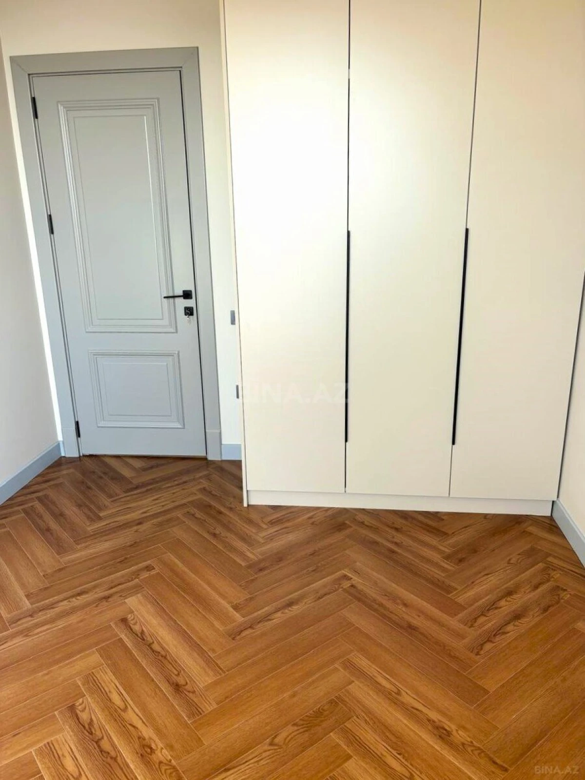 Satılır 3 otaqlı mənzil 86 m²