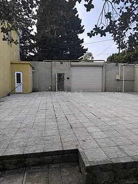 Satılır 5 otaqlı həyət evi 350 m²
