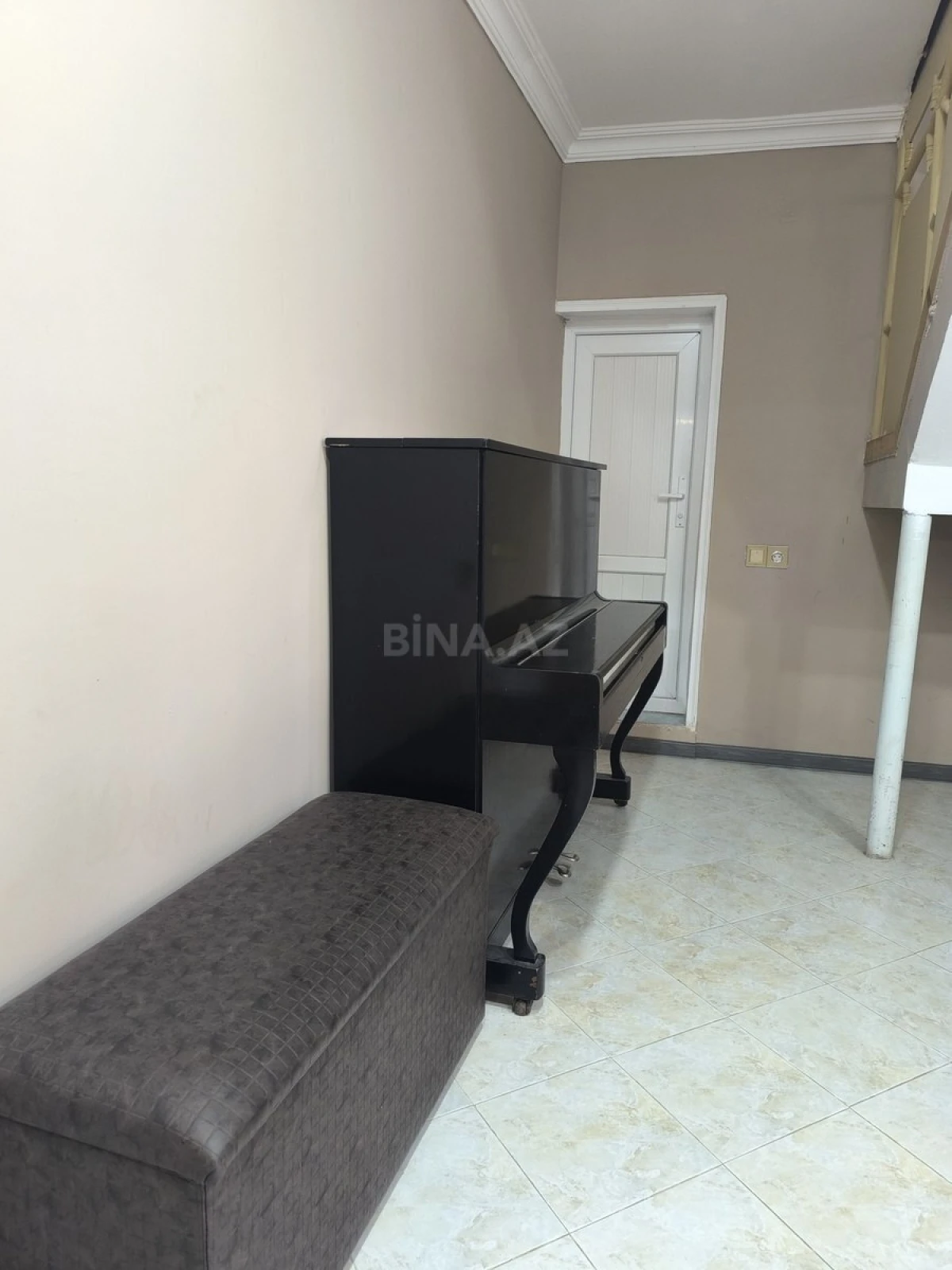 Satılır 5 otaqlı həyət evi 350 m²