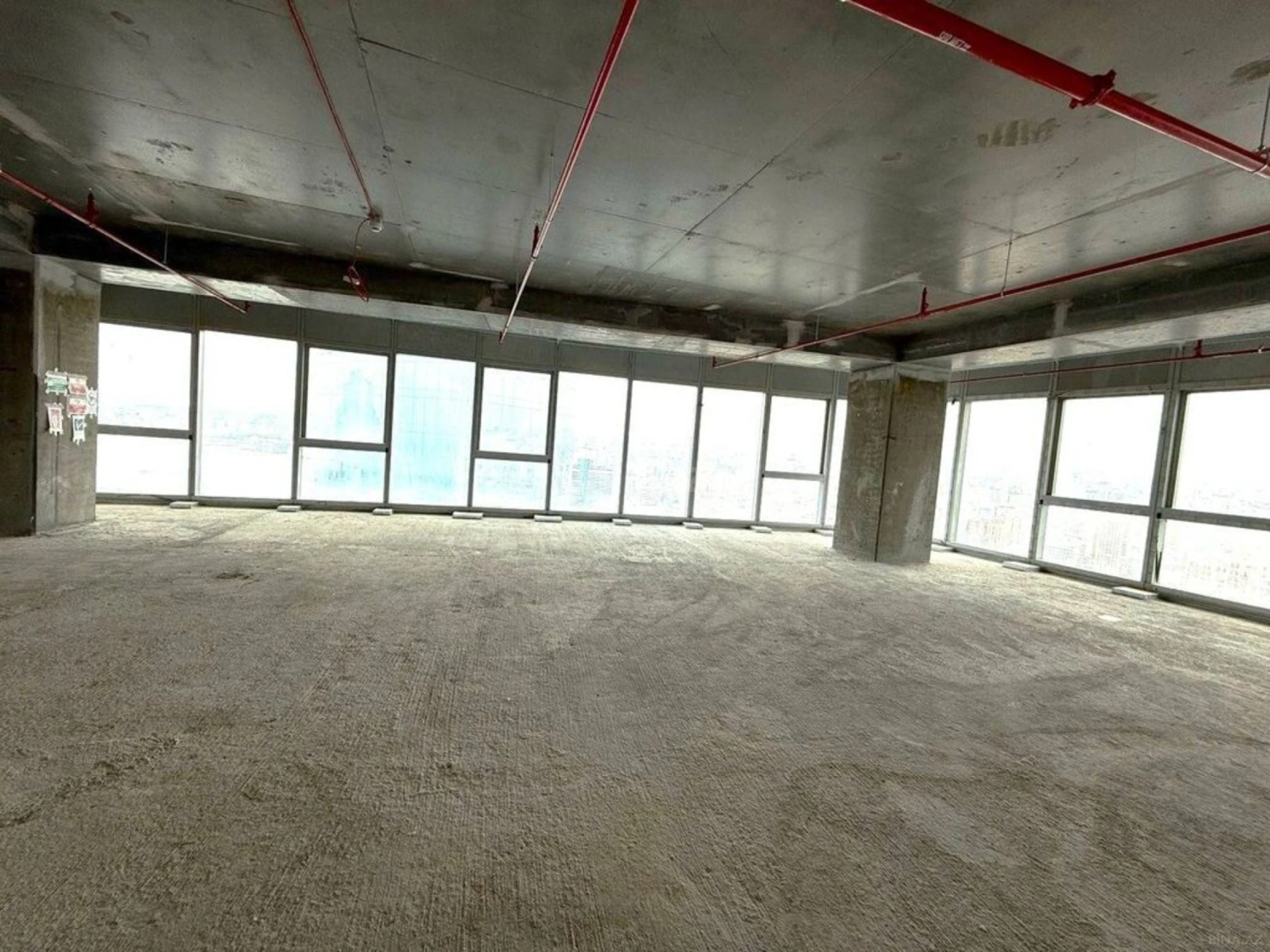Satılır 5 otaqlı mənzil 260 m²
