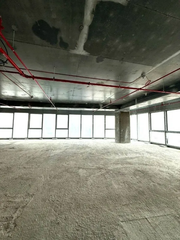 Satılır 5 otaqlı mənzil 260 m²