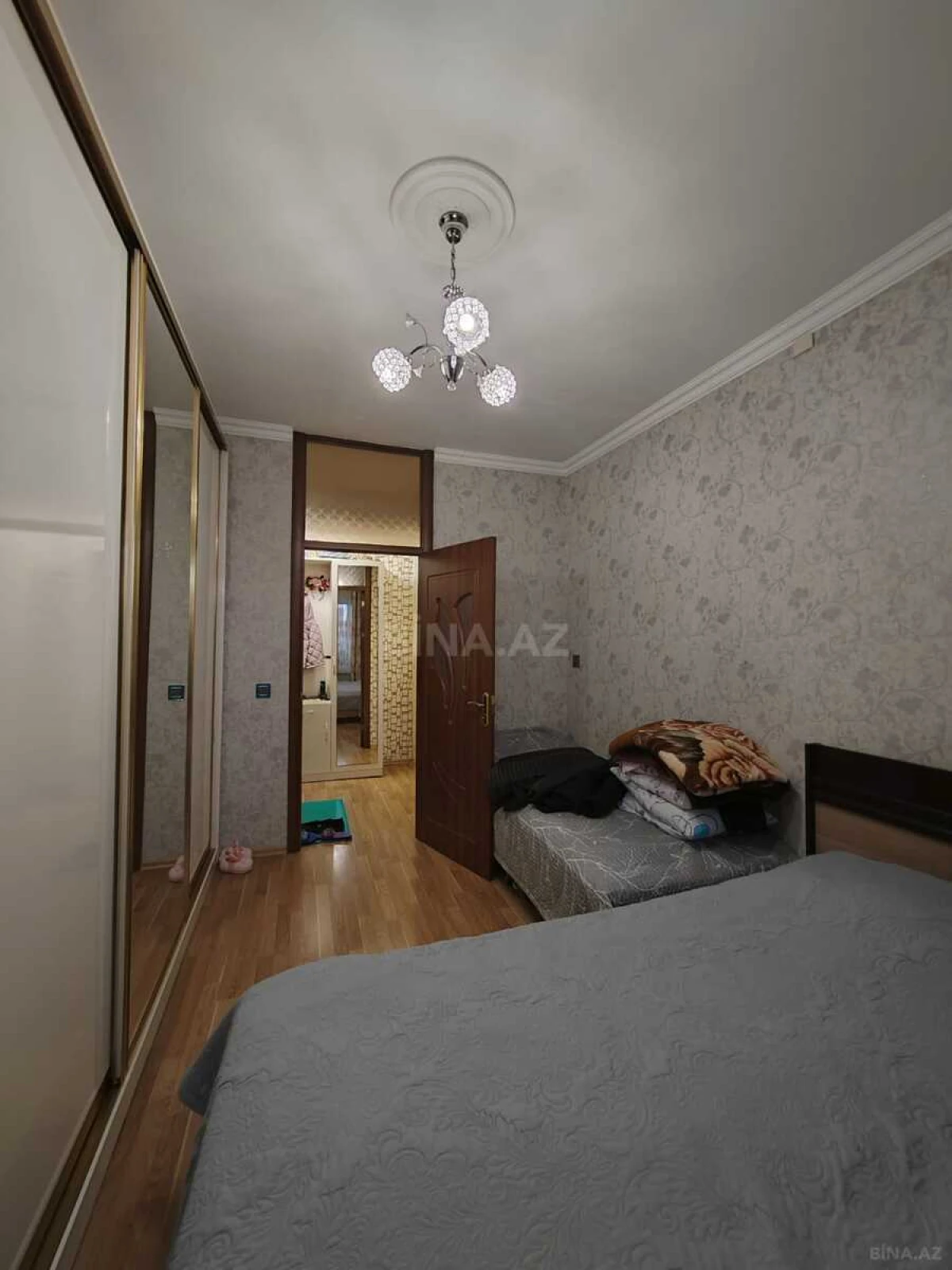 Satılır 2 otaqlı mənzil 65 m²