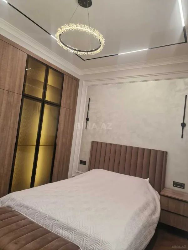 Kirayə verilir 3 otaqlı mənzil 160 m²