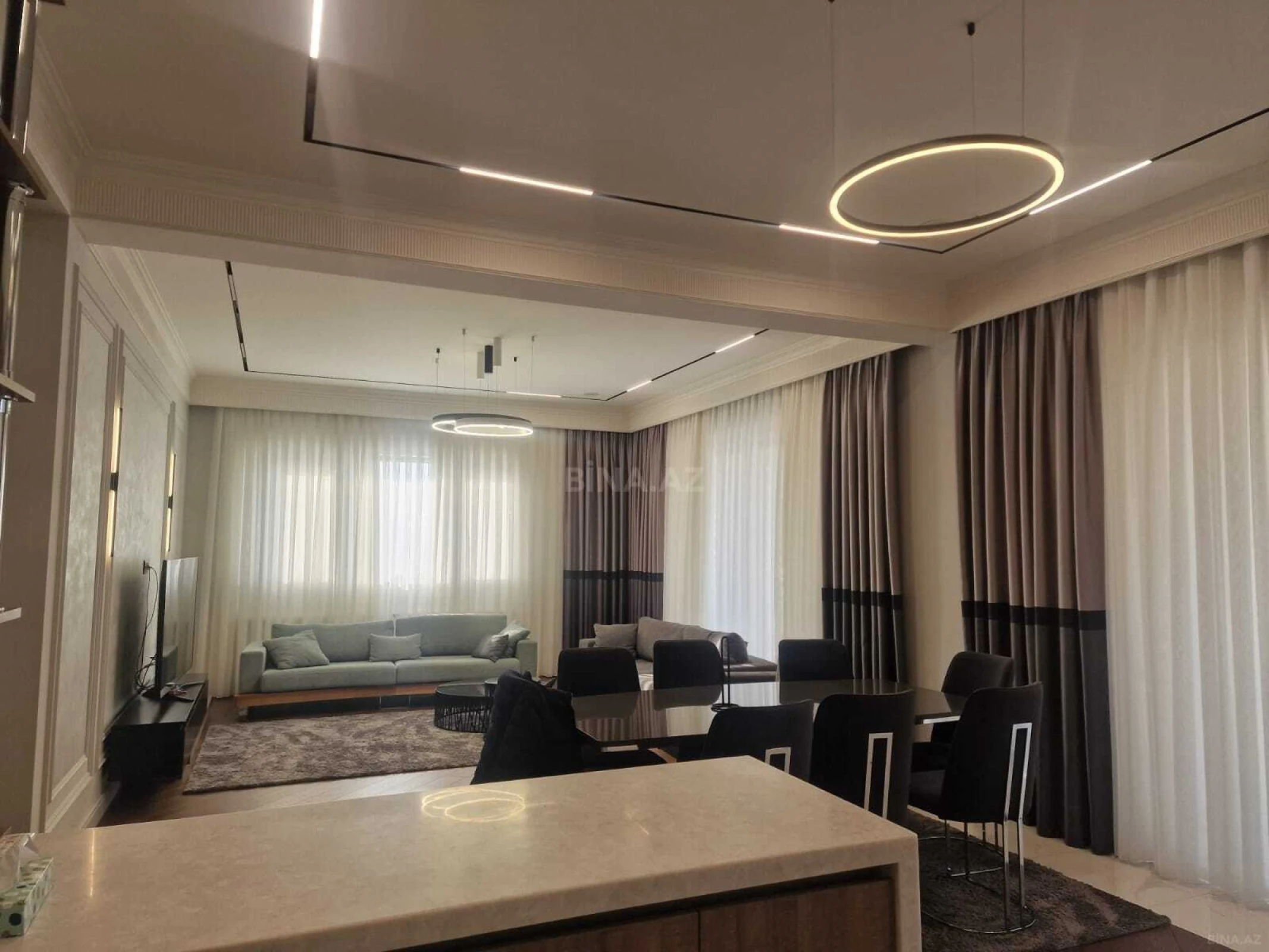 Kirayə verilir 3 otaqlı mənzil 160 m²