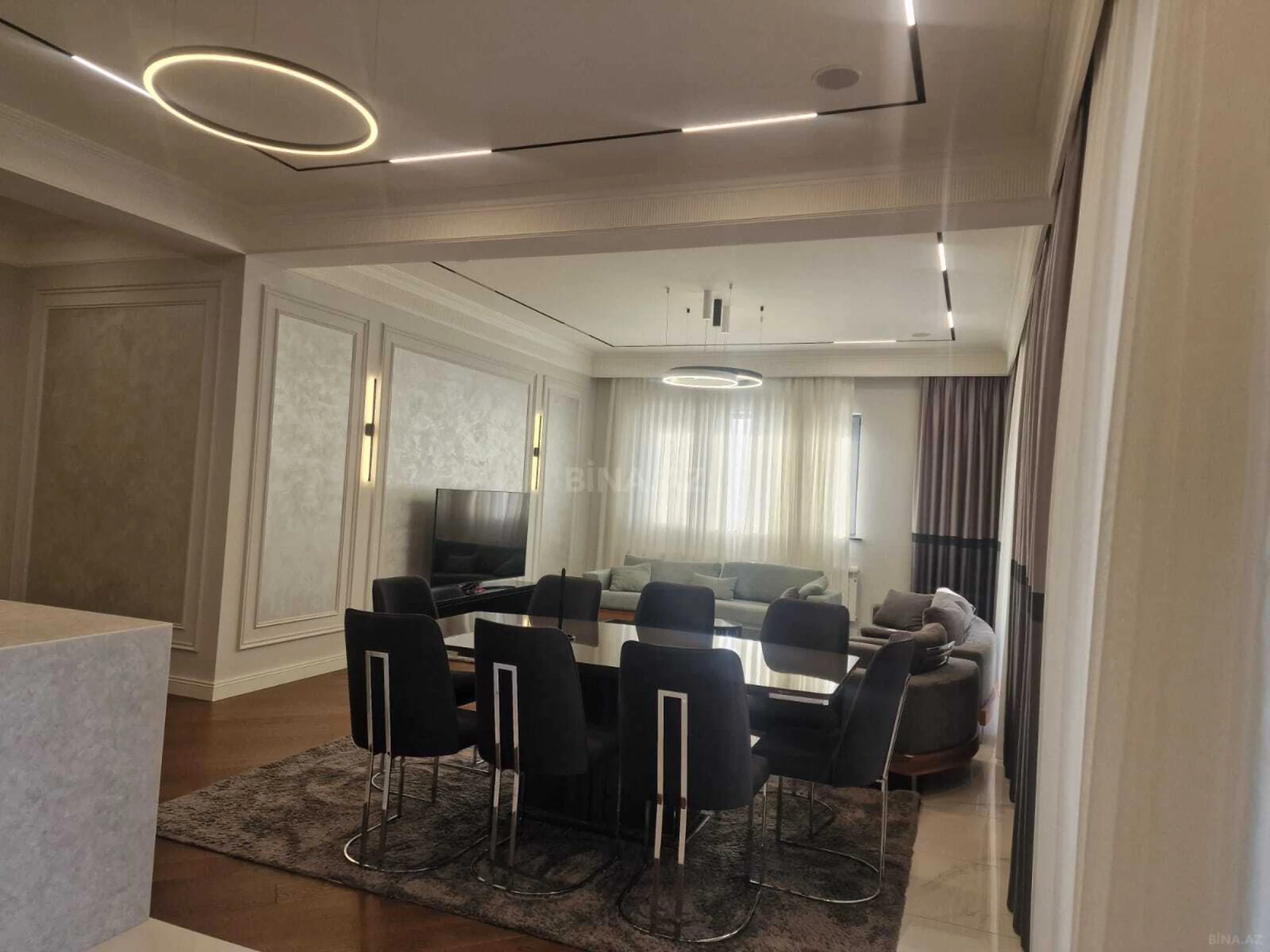 Kirayə verilir 3 otaqlı mənzil 160 m²