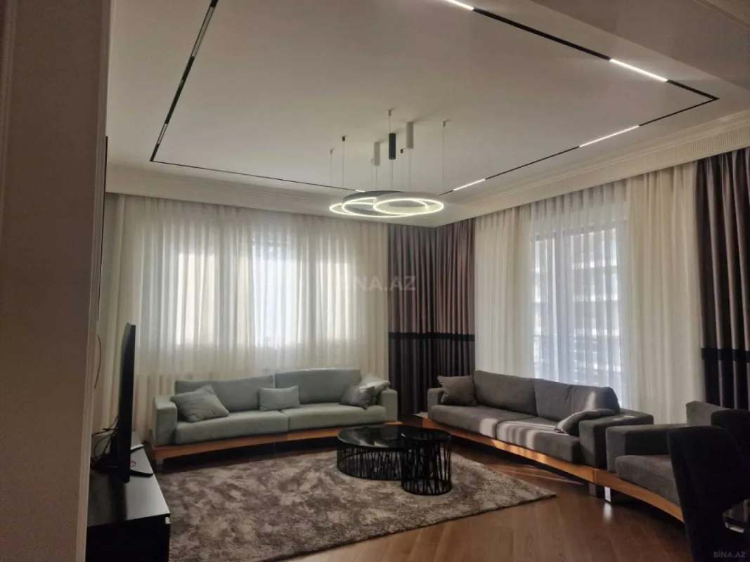 Kirayə verilir 3 otaqlı mənzil 160 m²