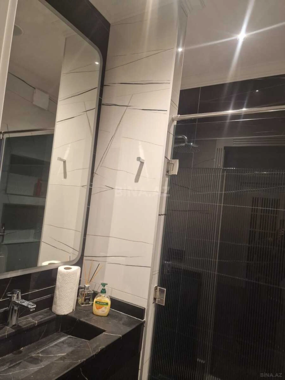 Kirayə verilir 3 otaqlı mənzil 160 m²