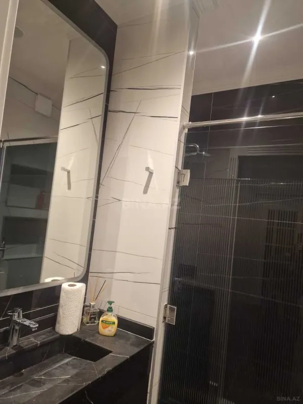 Kirayə verilir 3 otaqlı mənzil 160 m²