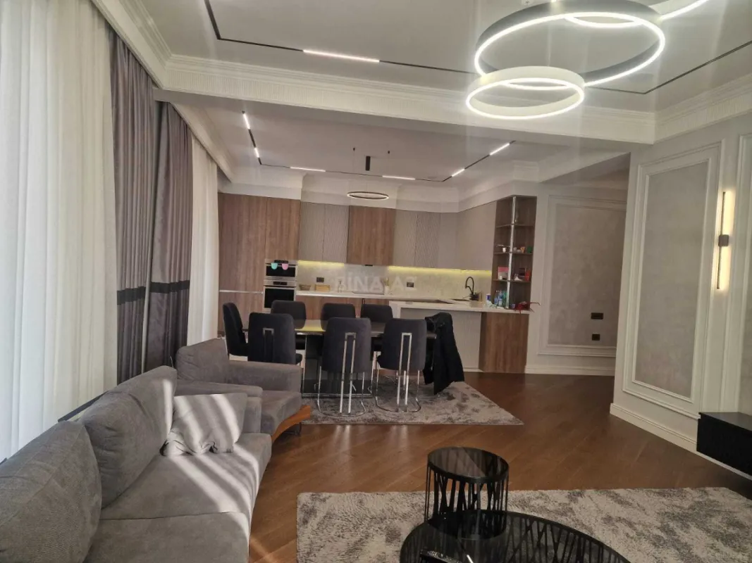 Kirayə verilir 3 otaqlı mənzil 160 m²