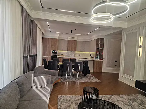 Kirayə verilir 3 otaqlı mənzil 160 m²