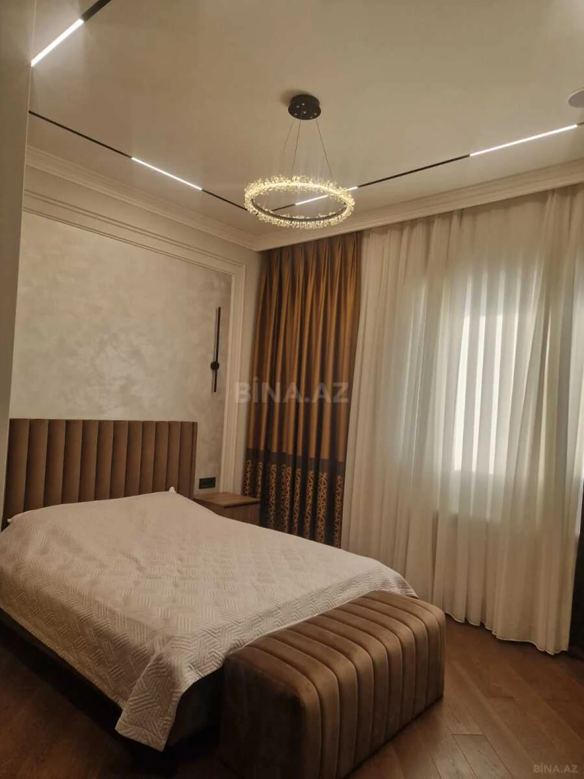 Kirayə verilir 3 otaqlı mənzil 160 m²