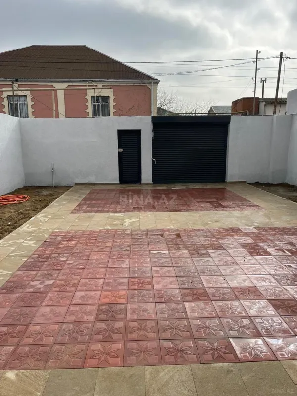 Satılır 5 otaqlı həyət evi 150 m²