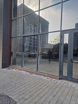 Kirayə verilir obyekt 301 m²