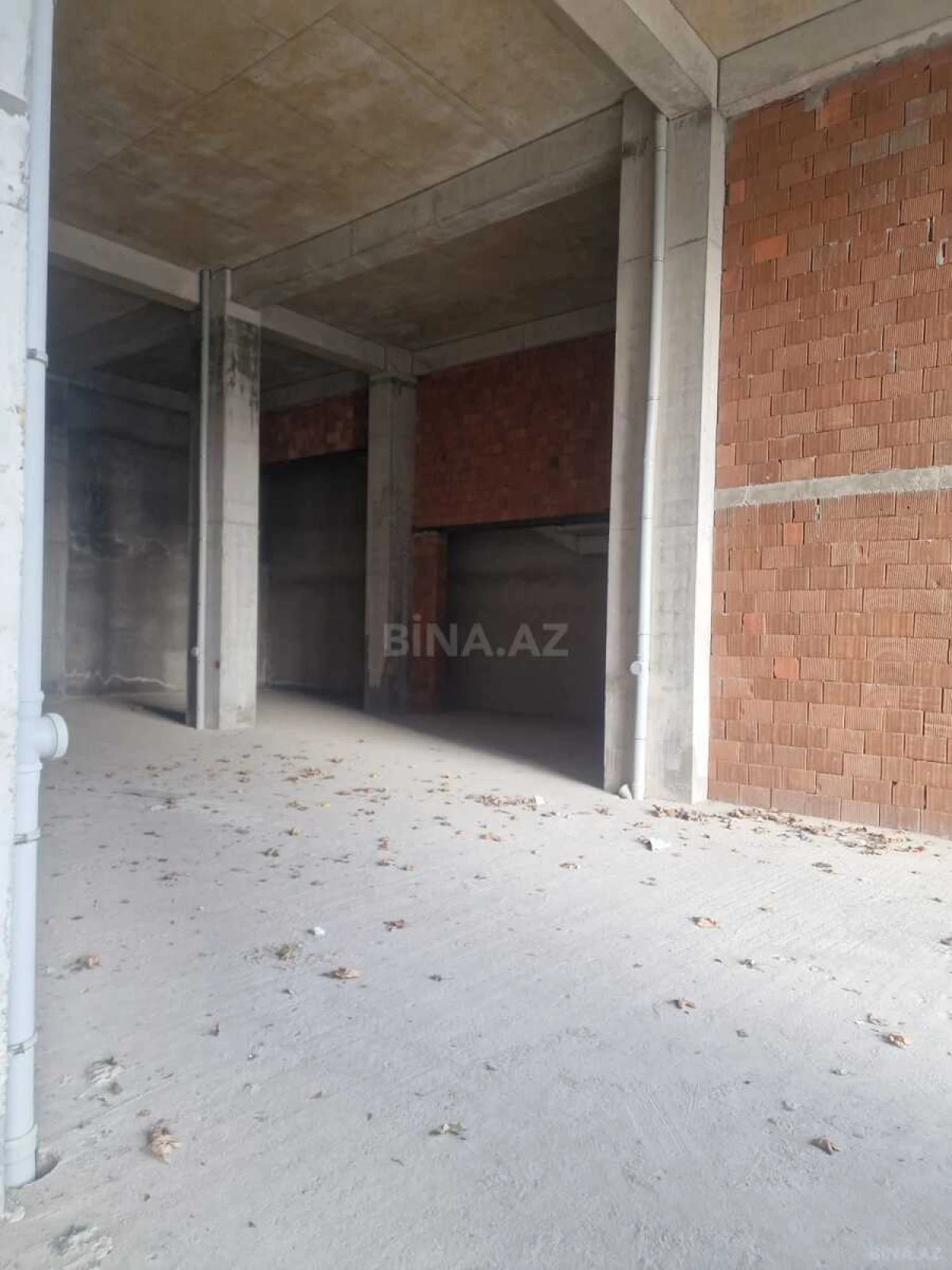 Kirayə verilir obyekt 301 m²