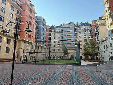 Satılır 4 otaqlı mənzil 196 m² — Bakı 4 otaq 196.00 m²
