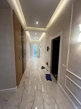 Satılır 3 otaqlı mənzil 136 m² — Bakı 3 otaq 136.00 m²