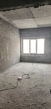 Satılır 5 otaqlı mənzil 203 m²