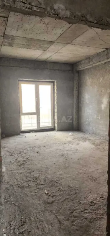 Satılır 5 otaqlı mənzil 203 m²