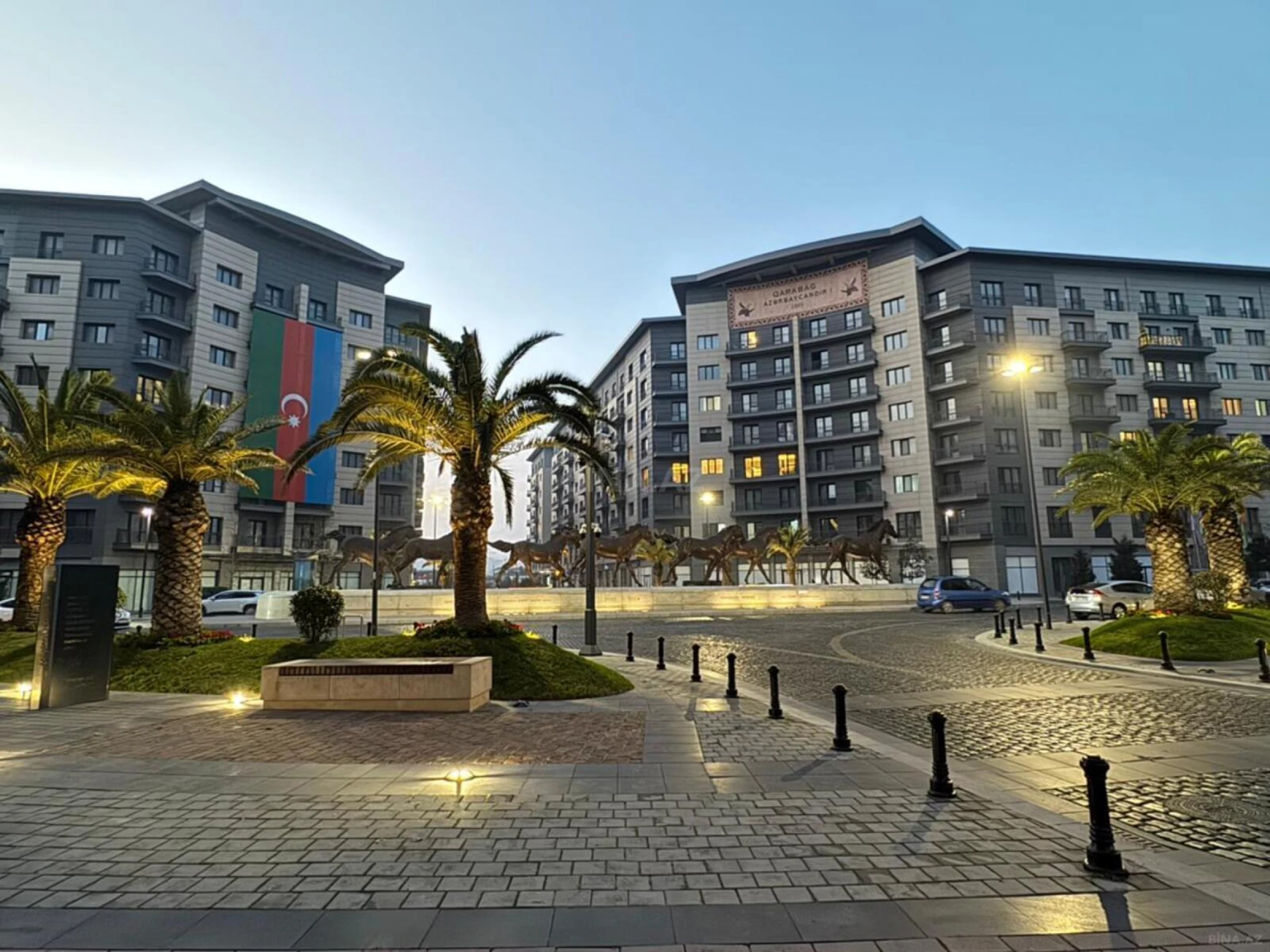 Satılır 5 otaqlı mənzil 203 m²