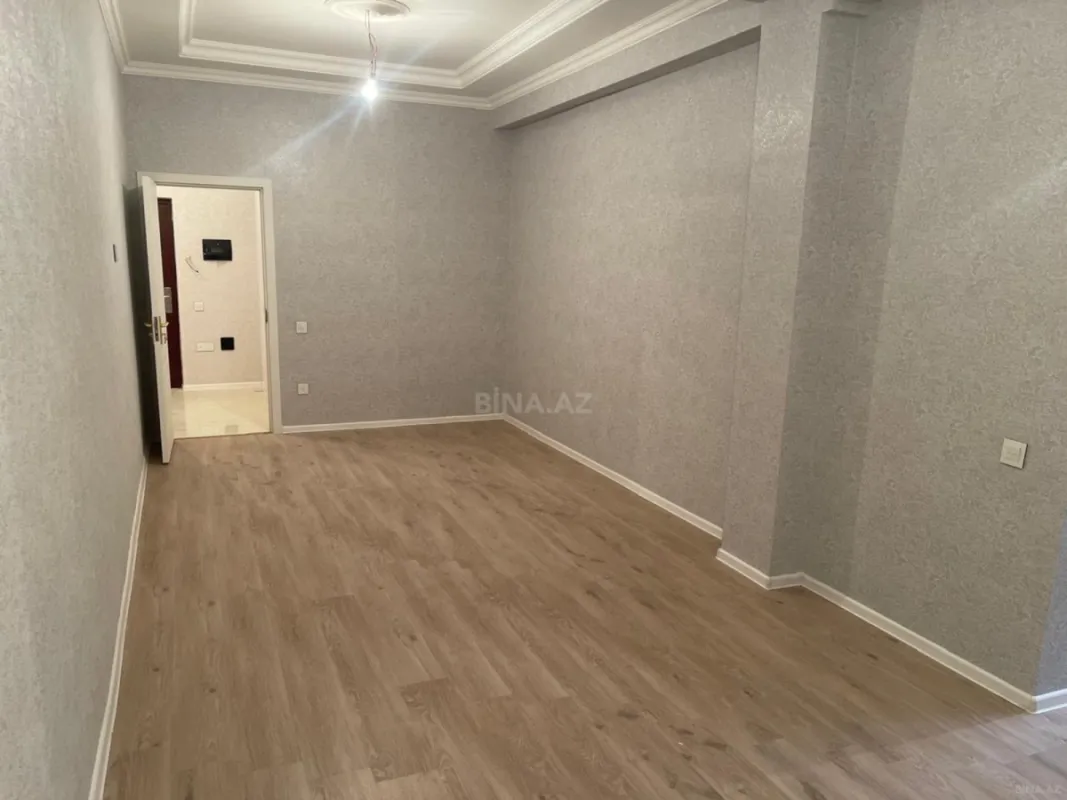 Satılır 2 otaqlı mənzil 73 m²