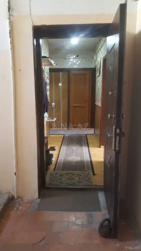 Satılır 4 otaqlı mənzil 95 m²