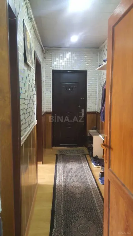 Satılır 4 otaqlı mənzil 95 m²