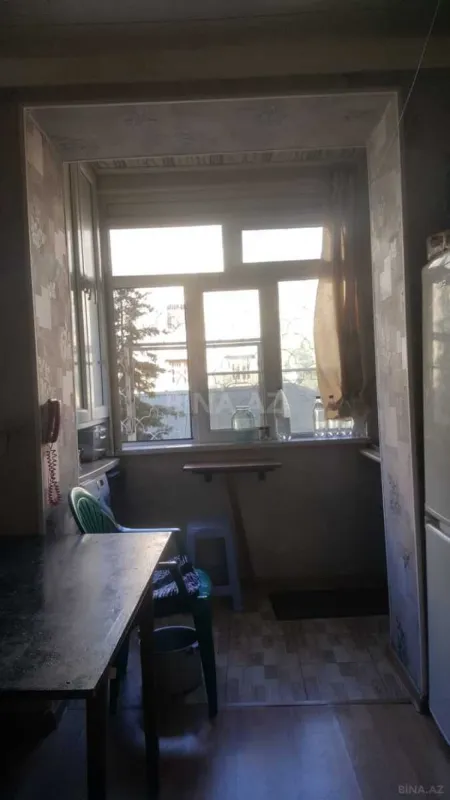 Satılır 4 otaqlı mənzil 95 m²