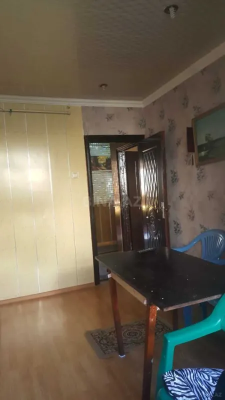Satılır 4 otaqlı mənzil 95 m²