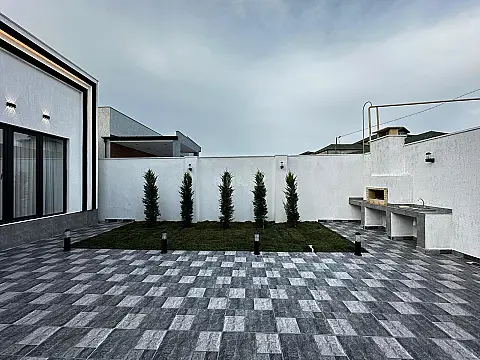 Satılır 4 otaqlı həyət evi 155 m²
