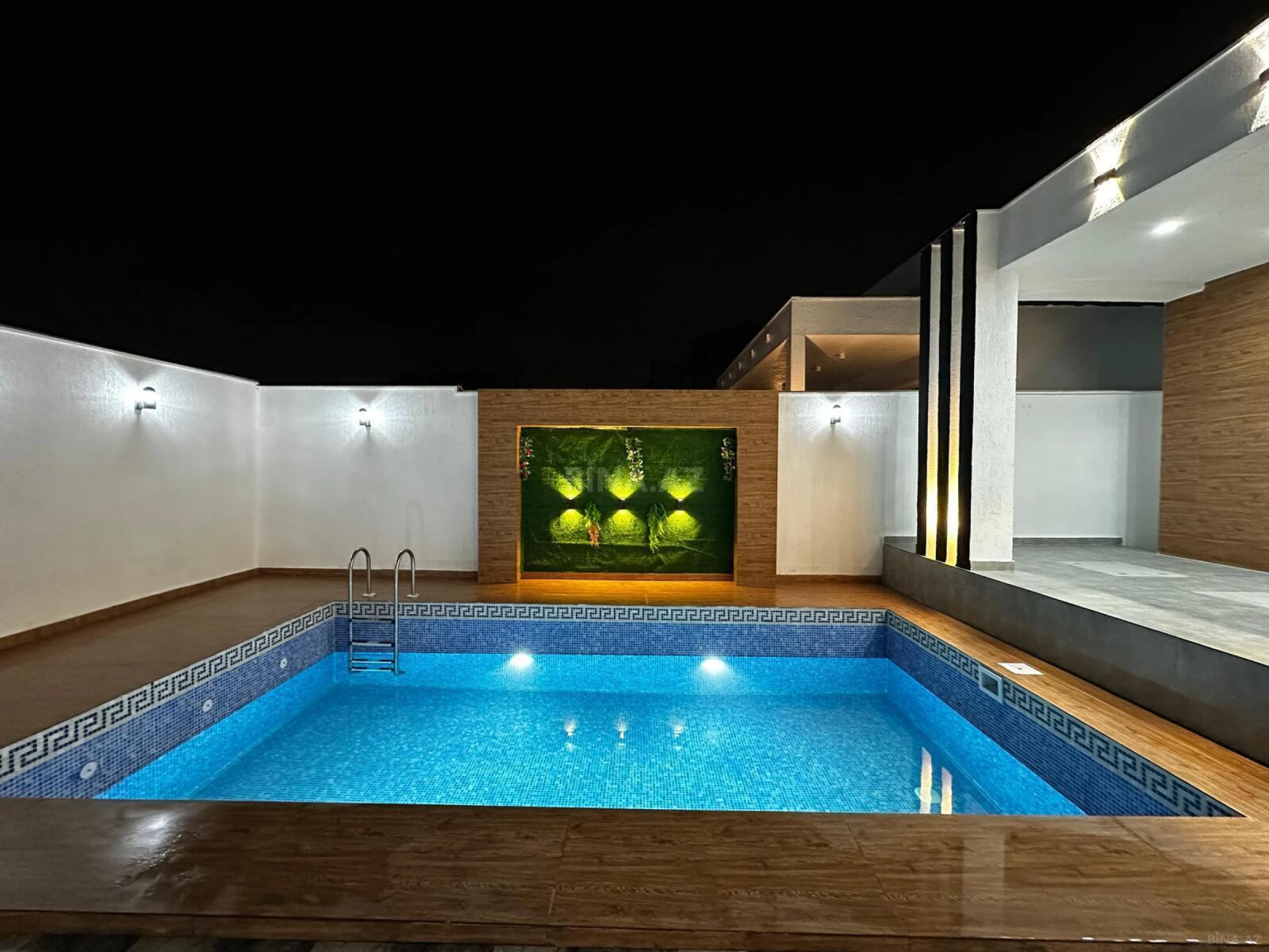 Satılır 4 otaqlı həyət evi 155 m²