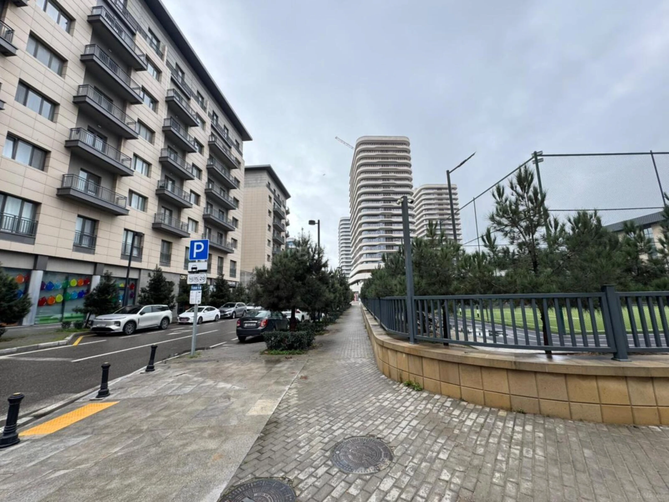 Satılır 2 otaqlı mənzil 71 m²