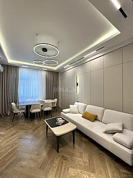 Satılır 2 otaqlı mənzil 86 m²