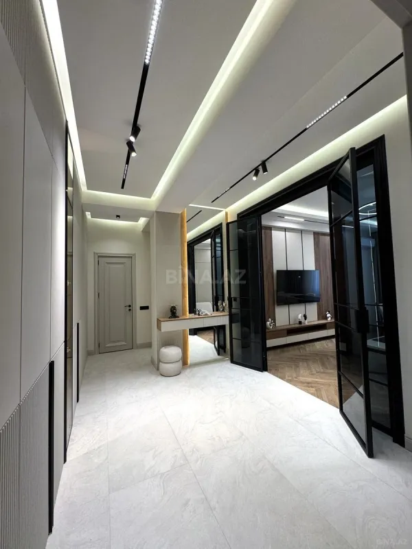 Satılır 2 otaqlı mənzil 86 m²